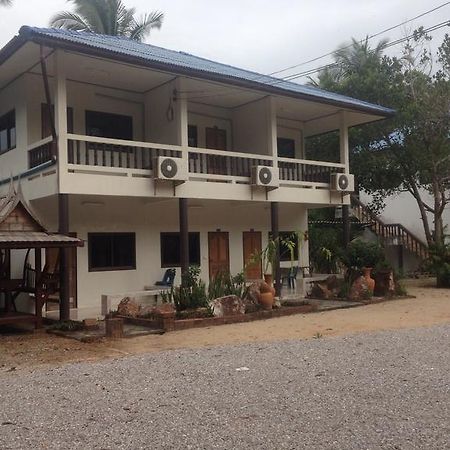 รุ่งอรุณ รีสอร์ท Chaiya ภายนอก รูปภาพ